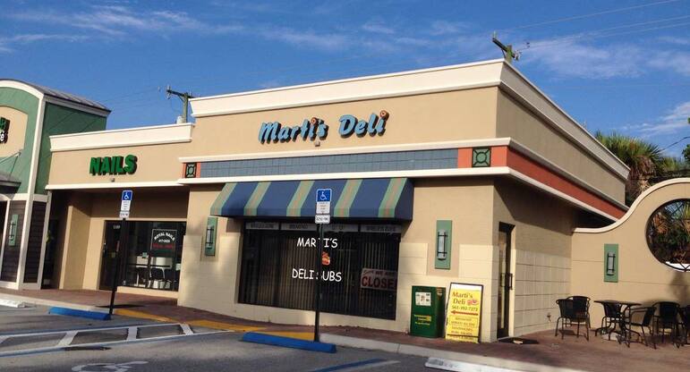 Marti S Deli Cafe Boca Raton Miami Zomato Marti S Deli Cafe Boca Raton Miami, Round Table Bayfair Mall